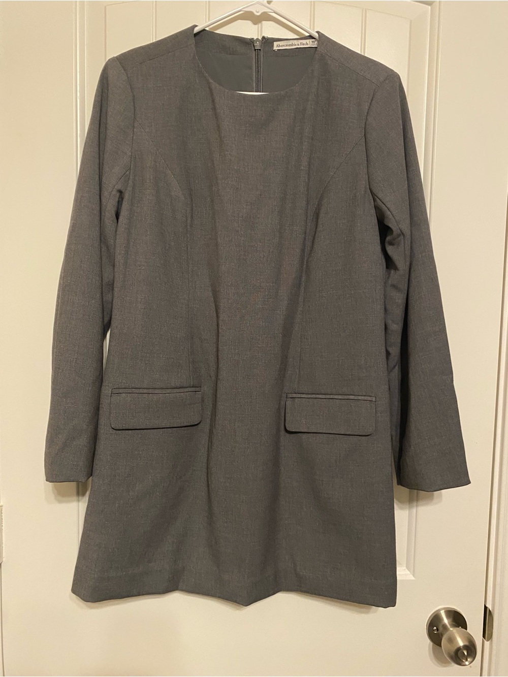 Abercrombie & Fitch Gray Long Sleeve Collarless Dress